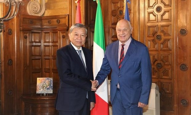 Vietnam, Italy  Ministers promote cooperation in crime combat