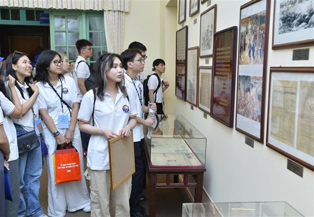 Summer camp brings young OVs to Quang Binh province | Society | Vietnam+ (VietnamPlus)