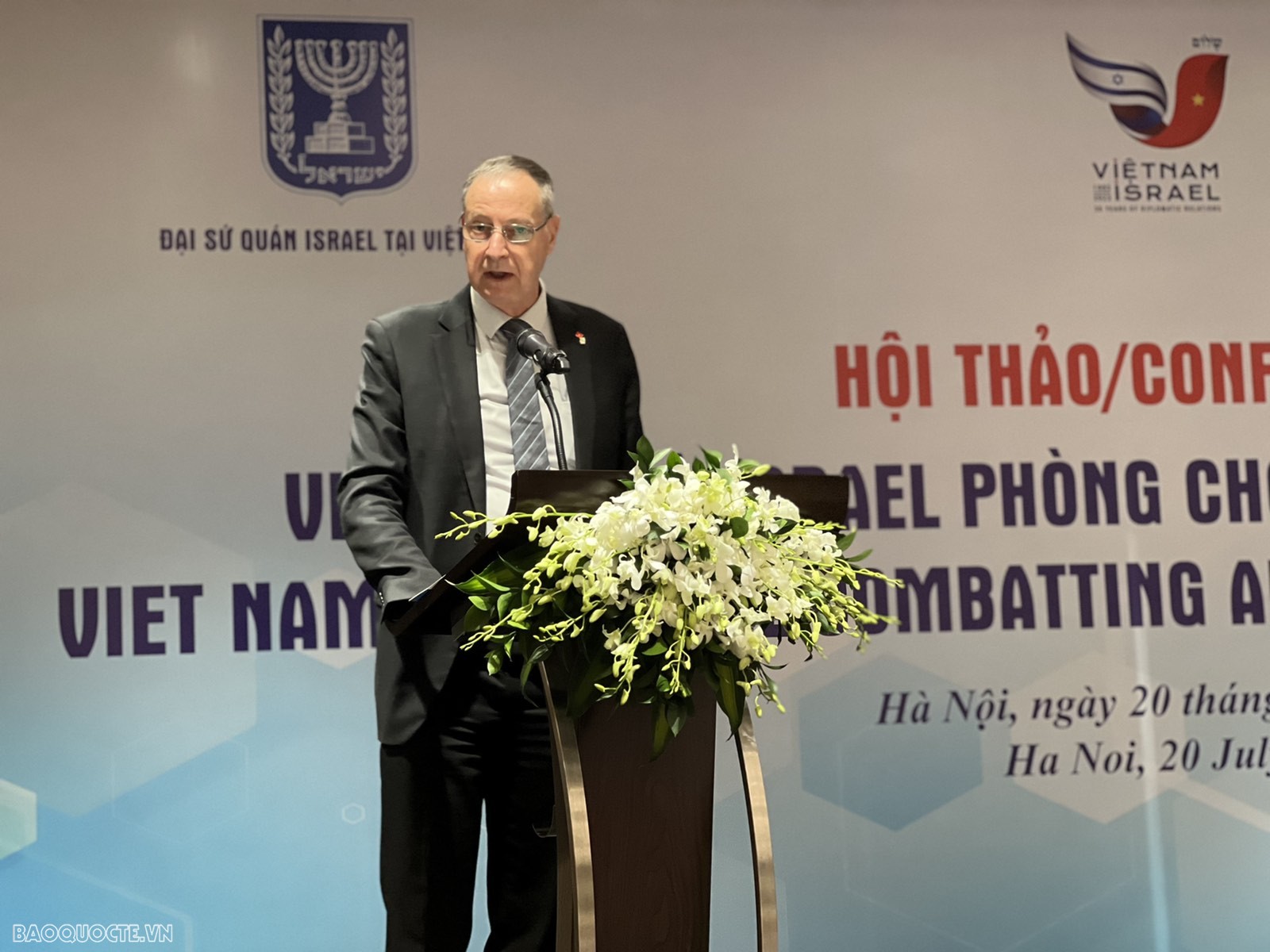 Đại sứ Israel tại Việt Nam Yaron Mayer phát biểu khai mạc Hội thảo. (Ảnh: Thu Trang)