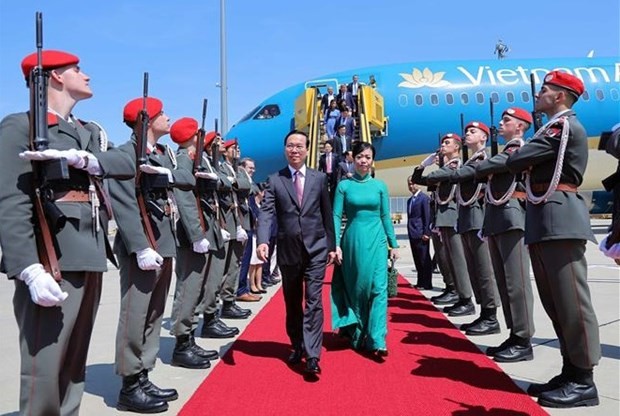 President Vo Van Thuong arrived Vienna, starting official visit to Austria President Vo Van Thuong arrived Vienna, starting official visit to Austria