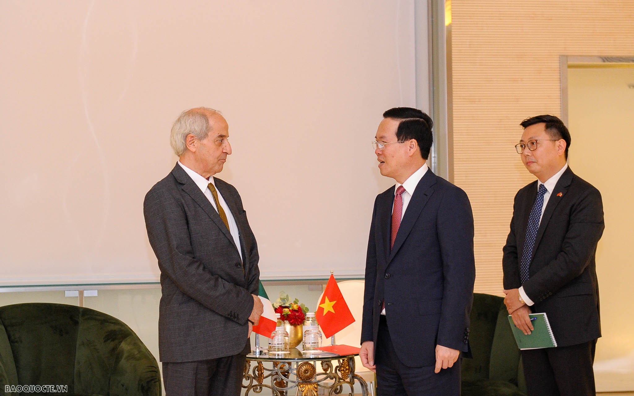President Vo Van Thuong meets leaders of Italian political parties