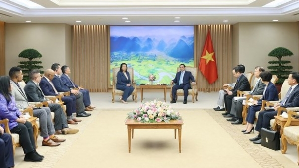 Prime Minister Pham Minh Chinh hosts officials, businesses from US state of California