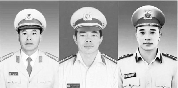 Third-class Fatherland Protection Order conferred on police officers killed in Lam Dong landslide