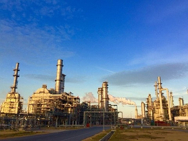 Nghi Son refinery's maintenance leads firms to import petroleum products