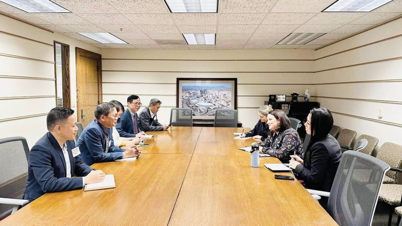 Give wings for Viet Nam&rsquo;s aspiration to take flight: Consul General