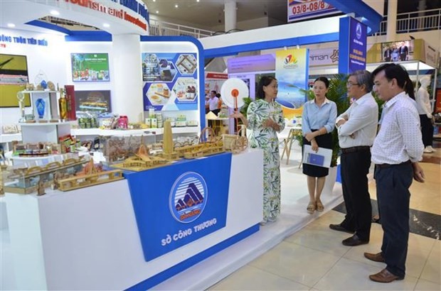 Da Nang hosts East-West trade, tourism, investment fair