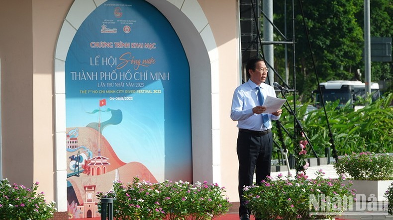 Chairman of Ho Chi Minh City People’s Committee Phan Van Mai speaks at the launch ceremony. (Photo: NDO)