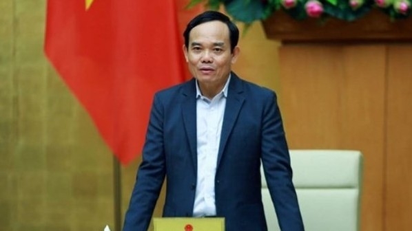PM Pham Minh Chinh signed decision to simplify 13 major groups of administrative procedures