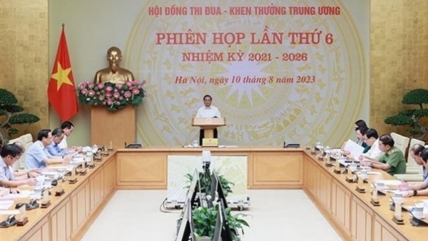 PM Pham Minh Chinh chairs 6th meeting of Emulation-Commendation Council