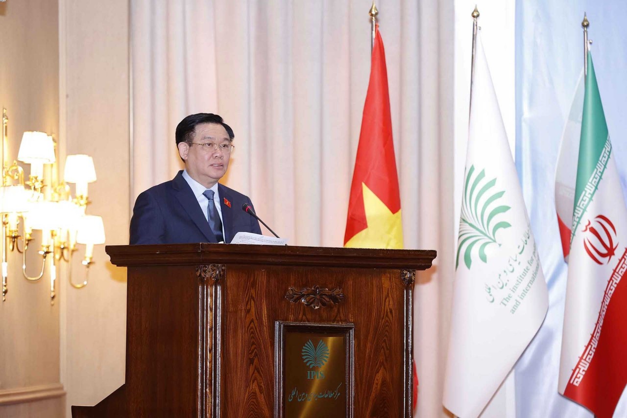 NA Chairman Vuong Dinh Hue highlights Vietnam-Iran cooperation for peace, development
