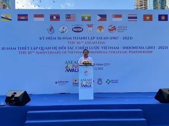 Chairman of the Ho Chi Minh City People’s Committee Phan Van Mai speaks at the event. (Photo: sggp.org.vn) Chairman of the Ho Chi Minh City People’s Committee Phan Van Mai speaks at the event. (Photo: sggp.org.vn)