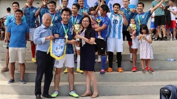 Football tournament held to mark 50 years of Vietnam-Belgium ties