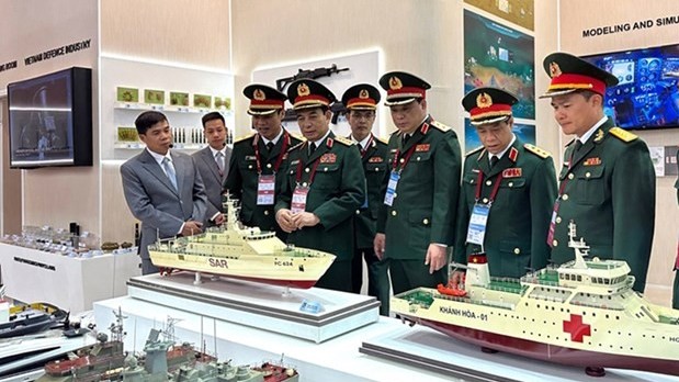 Minister of National Defence Phan Van Giang attends Russia’s Army 2023