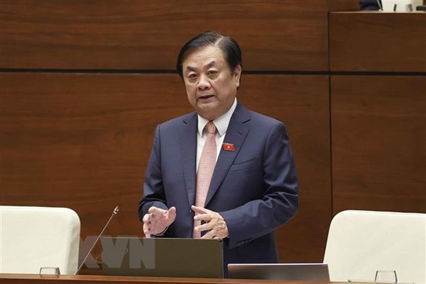 Minister Le Minh Hoan answers lawmakers' questions on fisheries sector, 