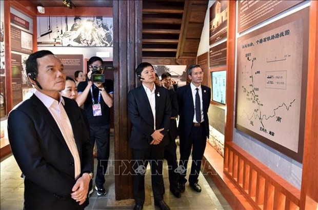 Deputy PM Quang visits President Ho Chi Minh relic site in Kunming. (Photo: VNA)