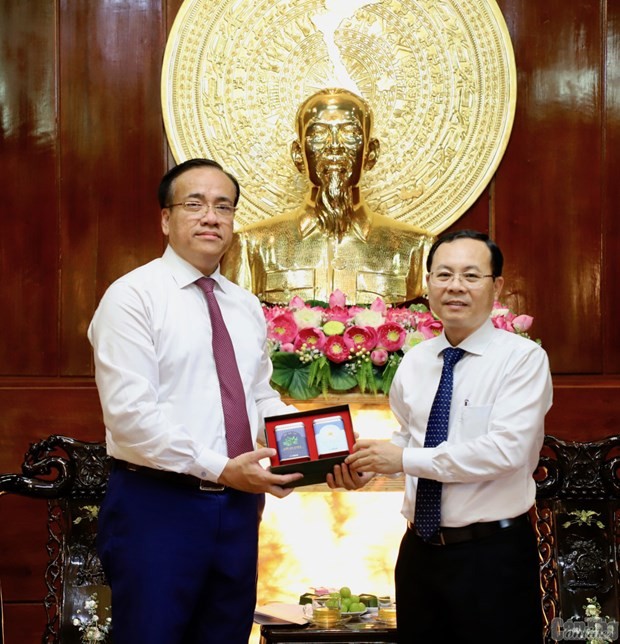 Can Tho Party Secretary receives Cambodian Consulate General
