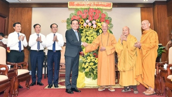 Deputy Prime Minister extends greetings to Buddhists on Vu Lan festival