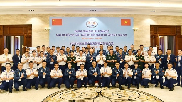 Exchange programme of Vietnamese, Chinese young coast guard officers kicks off