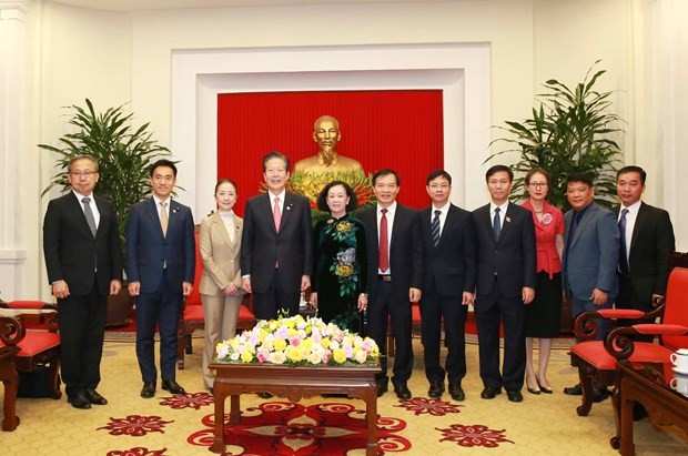 Party Politburo member Truong Thi Mai receives delegation of Japan&rsquo;s Komeito party