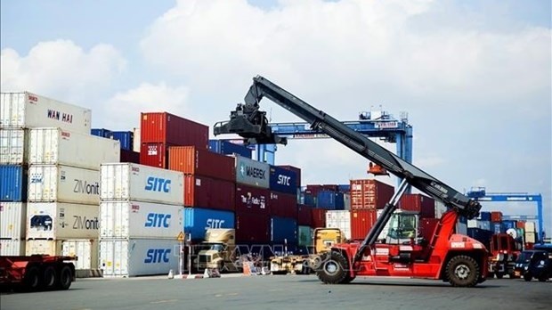 Trade surplus reaches 16.25 billion USD by mid-August