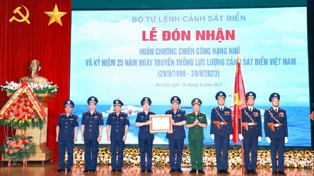Vietnam Coast Guard honored for outstanding performance in combating drug crimes