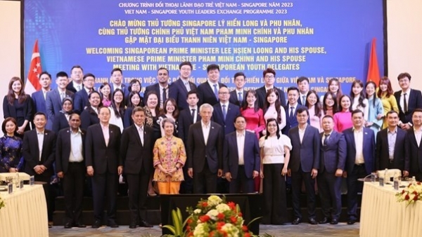 Singaporean Prime Minister Lee Hsien Loong concludes official visit to Vietnam