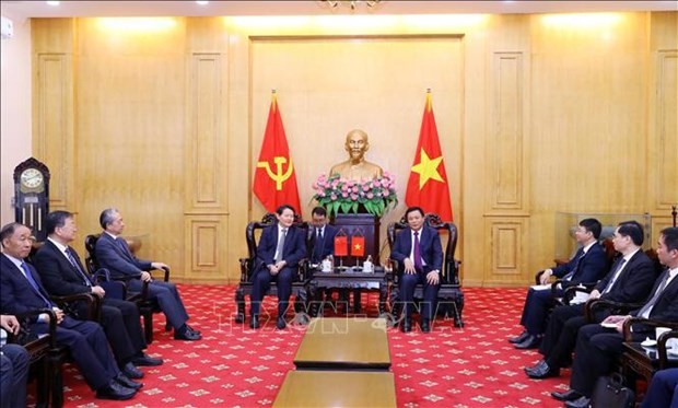 Vietnam, China delegations share Party building experience in Hanoi