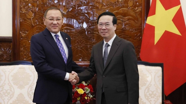 President Vo Van Thuong receives Kazakh Ambassador in Hanoi
