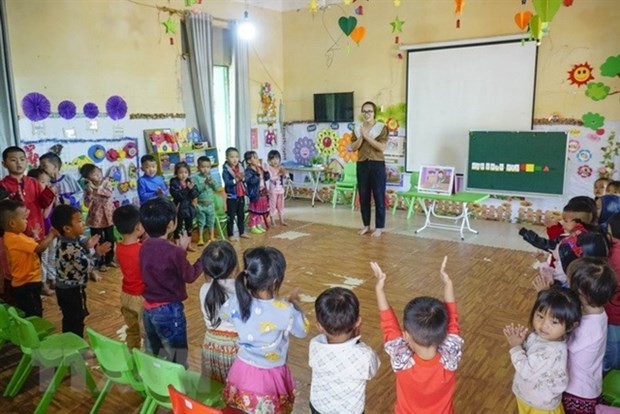 Students learn Vietnamese at Na Bung Pre-school in northern Dien Bien province. (Source: VNA)