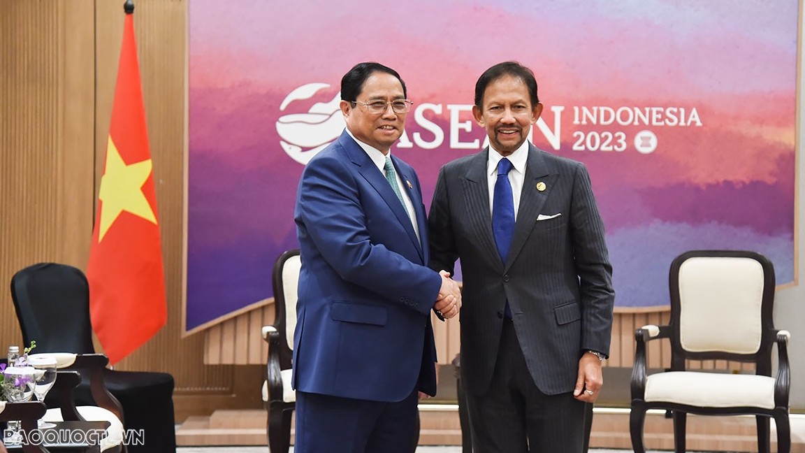 PM Pham Minh Chinh meets Sultan of Brunei Hassanal Bolkiah in Jakarta