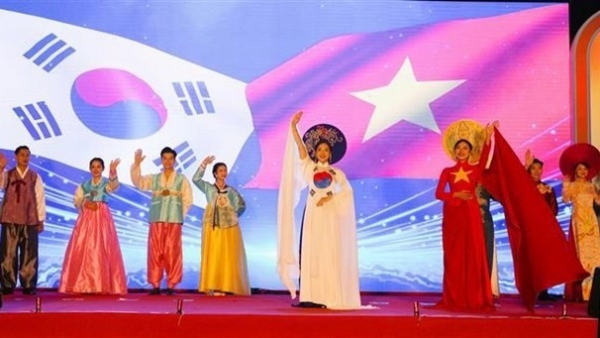 Vietnam-RoK Festival kicks off in Da Nang