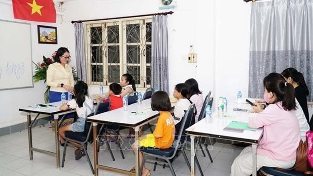 Vietnamese language helps overseas Vietnamese connect with homeland