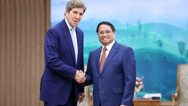 PM Pham Minh Chinh receives US Special Presidential Envoy for Climate