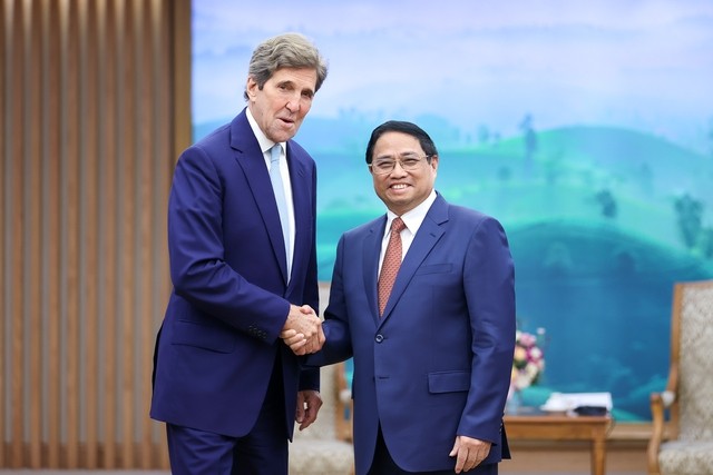 PM Pham Minh Chinh receives US Special Presidential Envoy for Climate. (Photo: VGP)