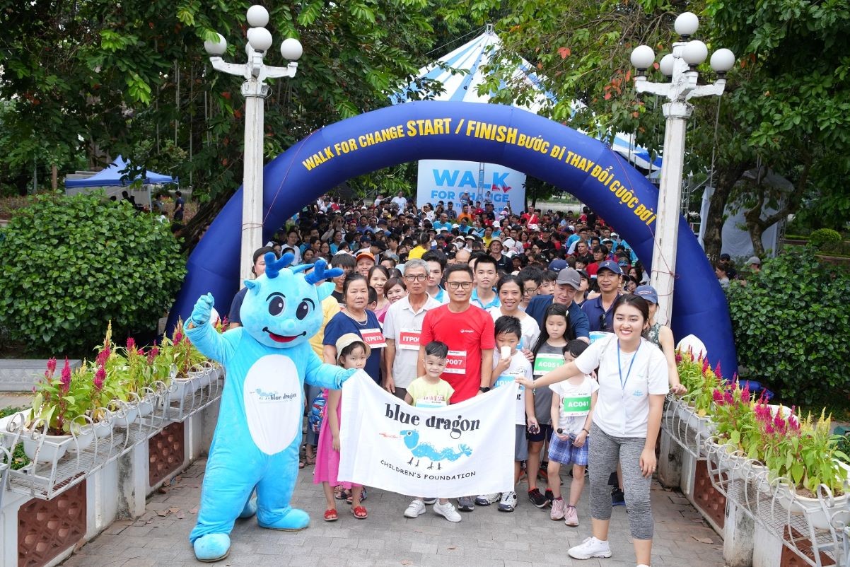 Blue Dragon Marathon Walk 2023 raised nearly 4 billion VND in funds