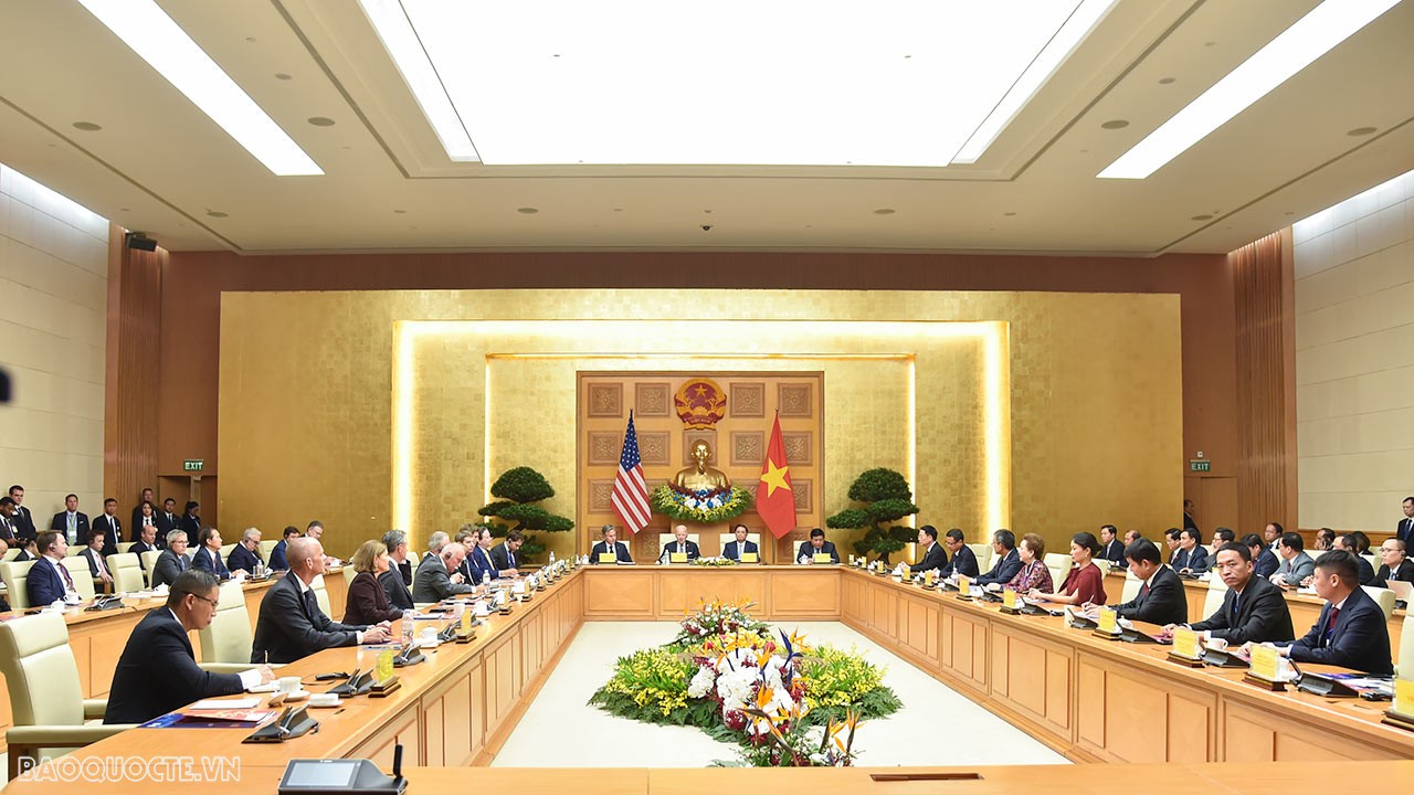 PM Pham Minh Chinh, President Joe Biden attend High-level Conference on Investment, Innovation