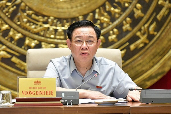 NA Chairman Vuong Dinh Hue examines preparations for Conference of Young Parliamentarians