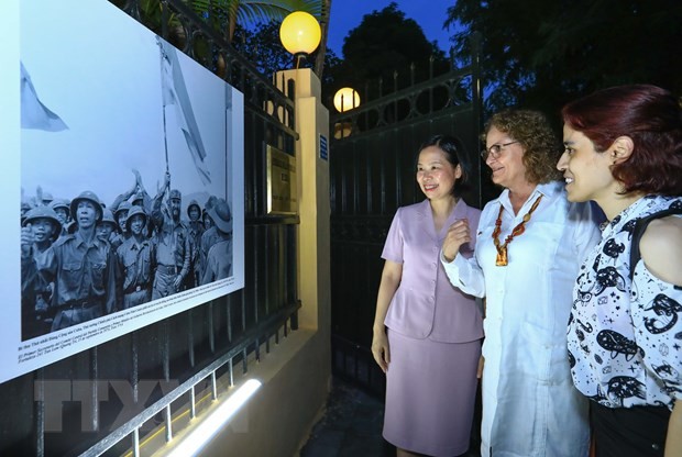 Ceremony marking 50th anniversary of Leader Fidel Castro's first visit to Vietnam