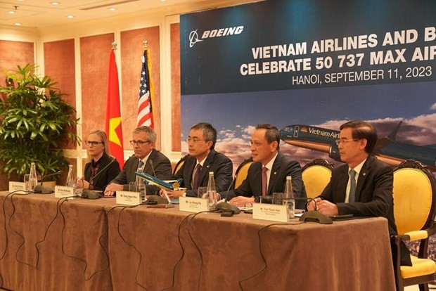 Vietnam Airlines, Boeing signed MOU for 10-billion-USD deal for Boeing 737 Max jets