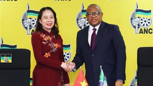 Vice President Vo Thi Anh Xuan has meetings with South African officials