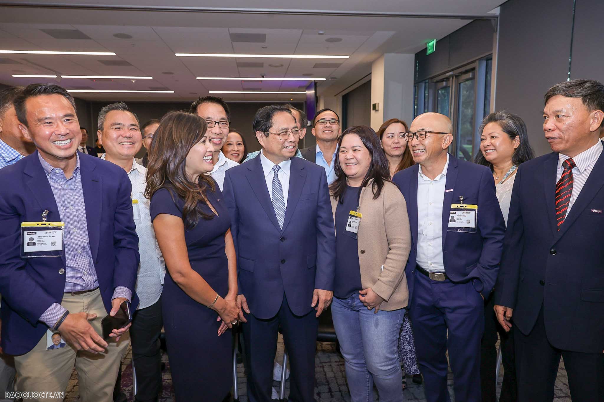 Prime Minister Pham Minh Chinh visits leading tech firms in Silicon Valley