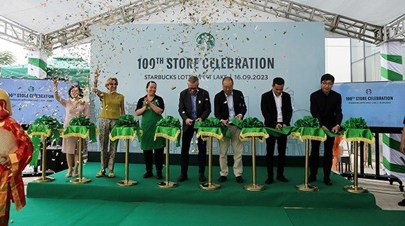 Starbucks opens 100th store in 10-year journey in Vietnam | Business | Vietnam+ (VietnamPlus)