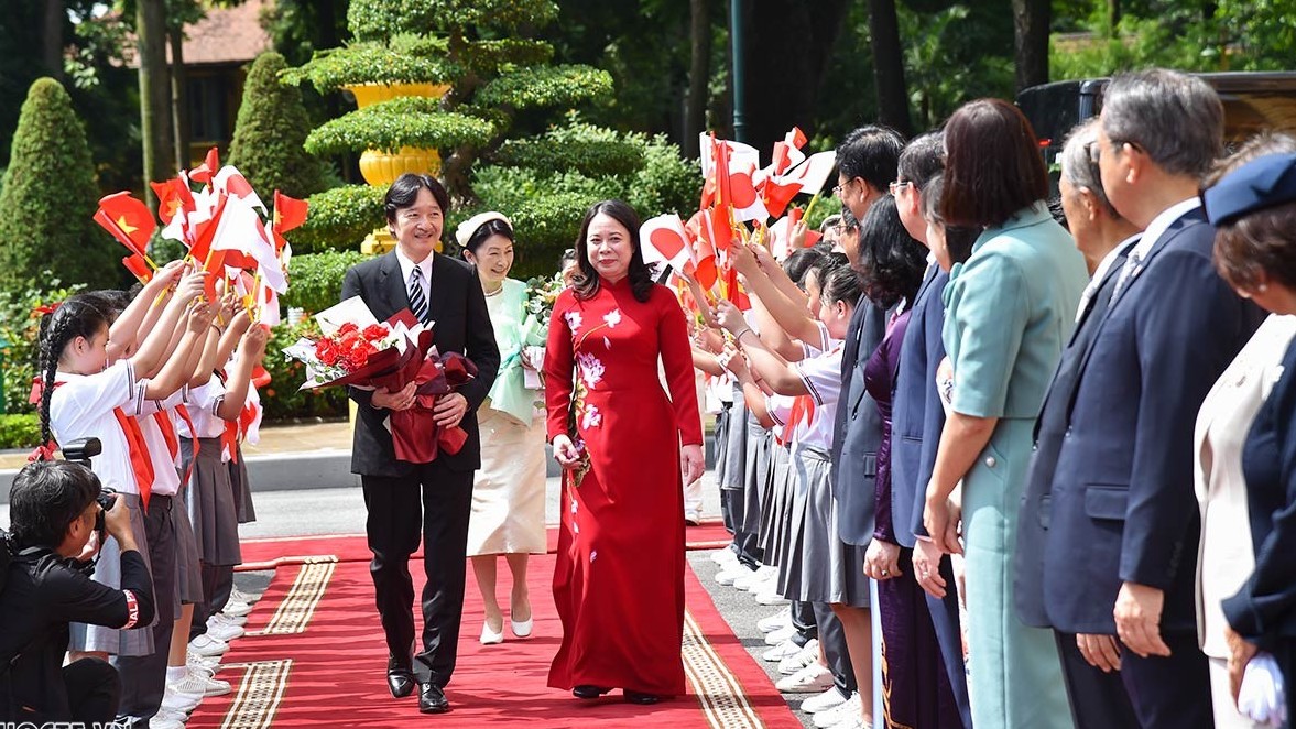 Vice President Vo Thi Anh Xuan welcomes Japan’s Crown Prince, Crown Princess in Hanoi