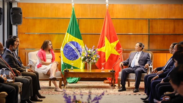 PM Pham Minh Chinh receives leaders of Communist Party of Brazil, Friendship Association