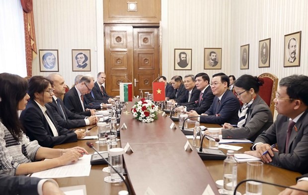 Bulgarian President Rumen Radev hosts NA Chairman Vuong Dinh Hue  in Sofia