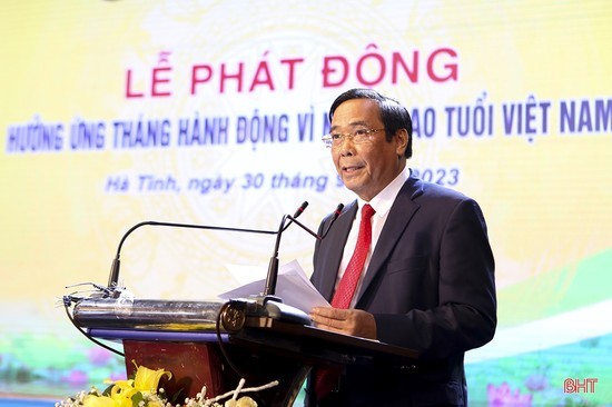 President of the VAE Central Committee Nguyen Thanh Binhspoke at the opening ceremony.. (Source: UBND Ha Tinh)