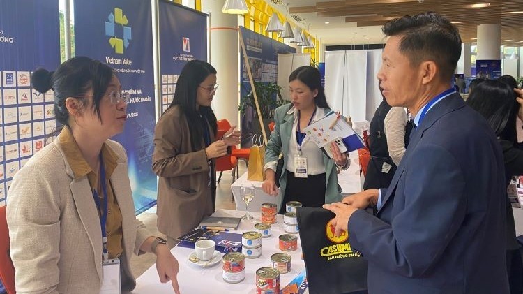 European Overseas Vietnamese Business Conference: Promoting Vietnam National Brand Program and products