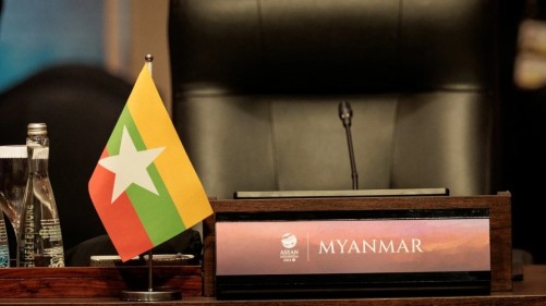 Ba công ty Indonesia bị yêu cầu điều tra bán vũ khí cho Myanmar sau chính biến