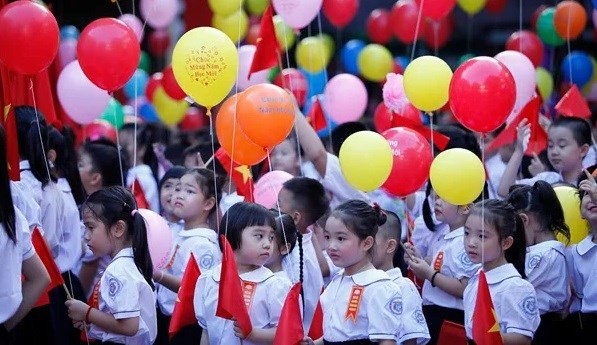 Int"l Day of Girl Child 2023: Promoting gender equality to reduce sex imbalance at birth | Society | Vietnam+ (VietnamPlus)