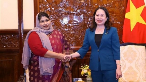 Vice President Vo Thi Anh Xuan receives Bangladeshi Ambassador Samina Naz